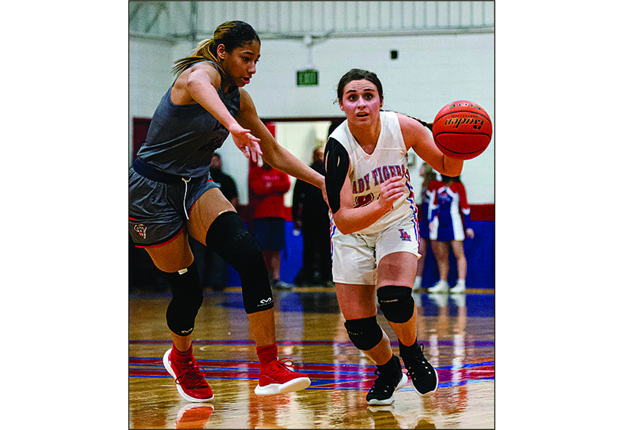 Tigers on same page, come together to beat Lafayette Christian