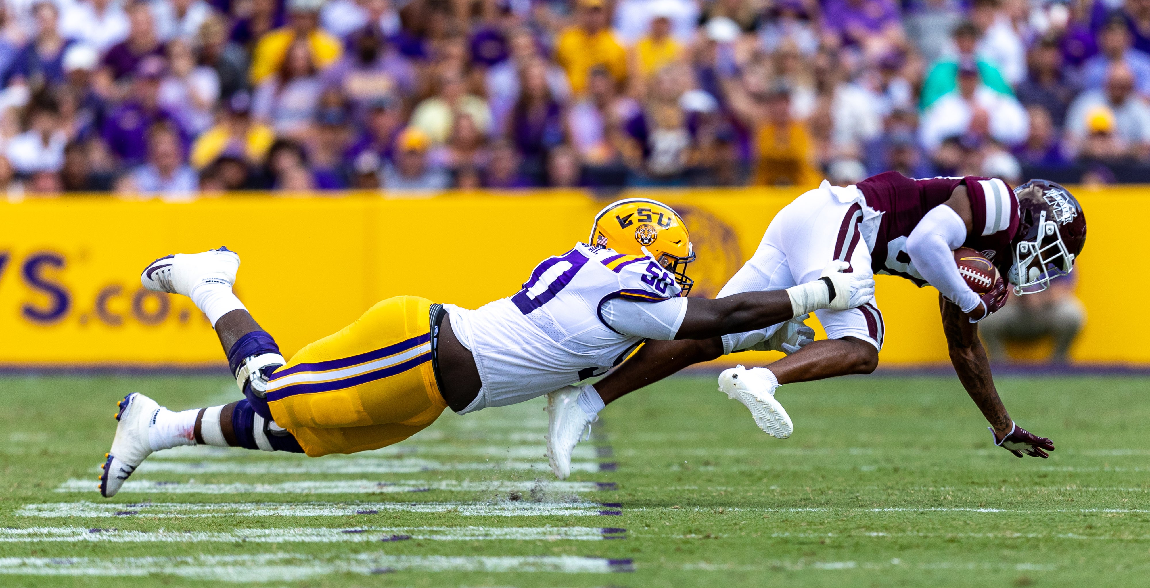Emery Jones makes a tackle against Mississippi State 