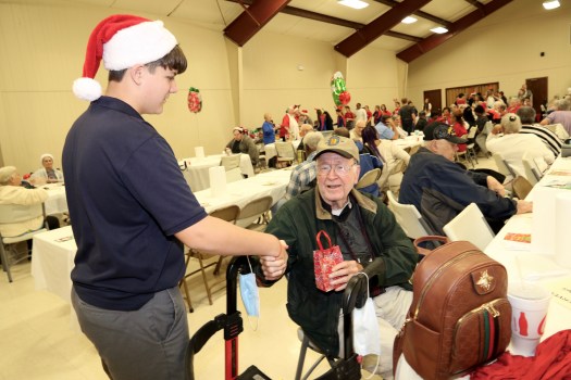 PHOTO GALLERY: Jeff Davis Council on Aging Christmas - American Press PHOTO GALLERY: Jeff Davis Council on Aging Christmas - American Press
