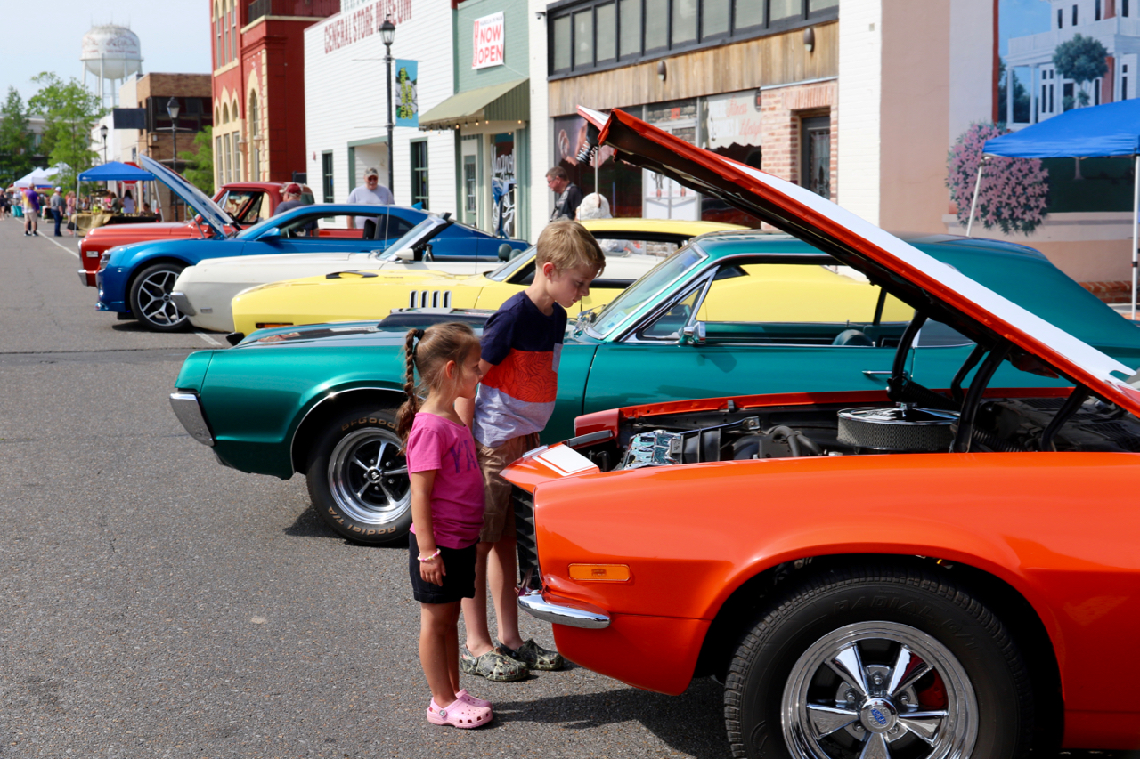 PHOTO GALLERY Down ON Main Street car show American Press American